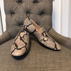 Banana republic soft loafers